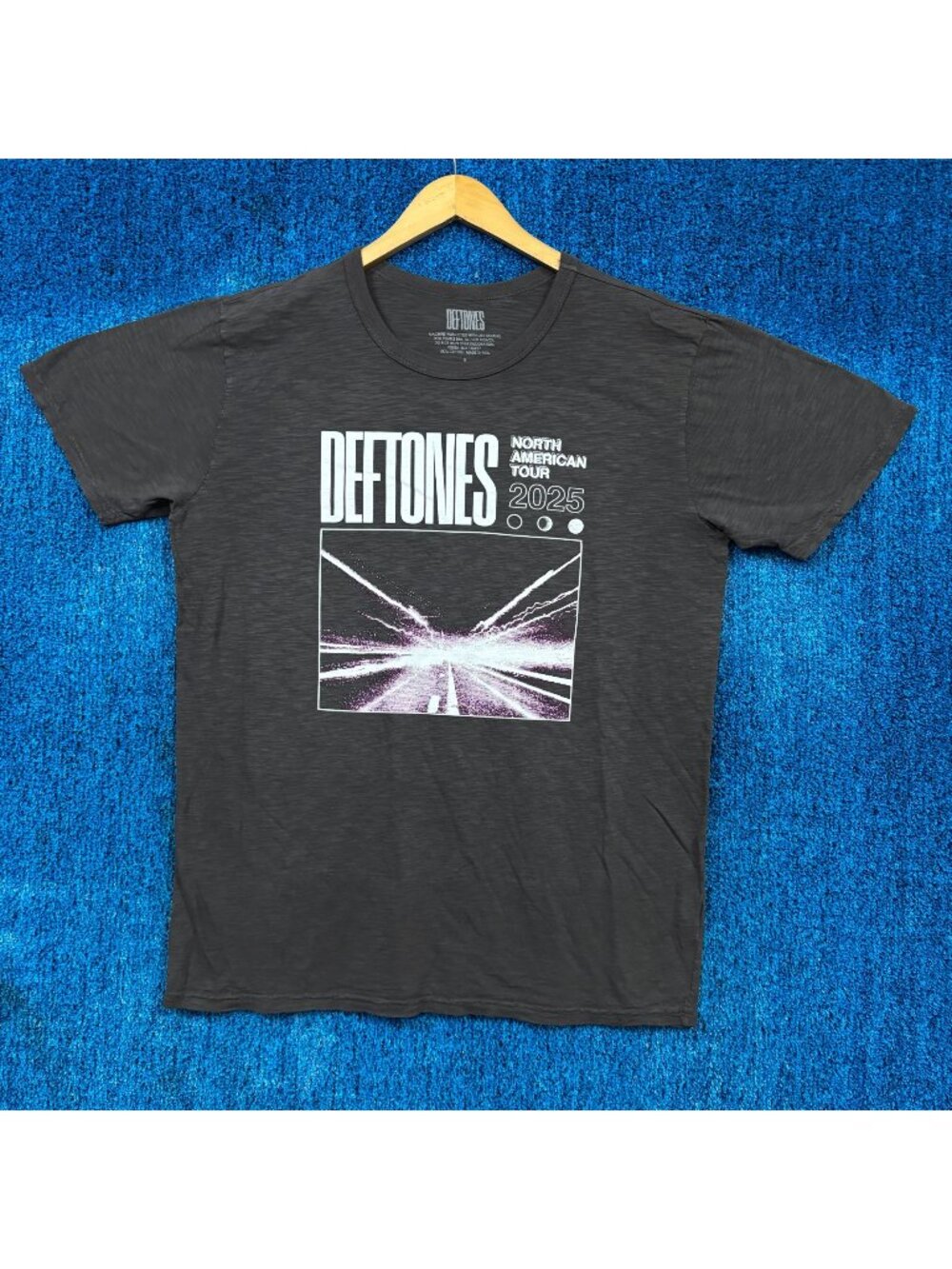 Deftones North American Tour Rock T-Shirt Size Large